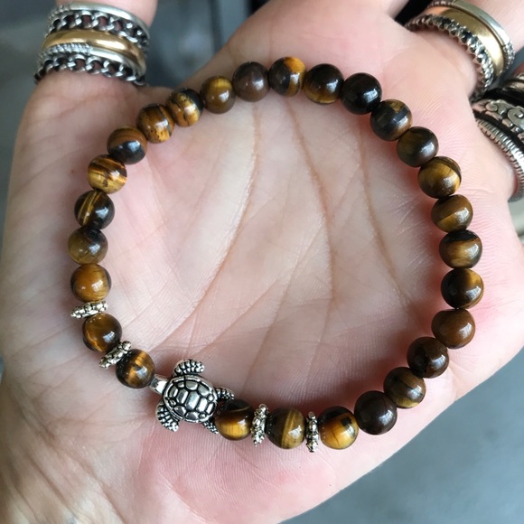 🔴 SALE ! red dot items are 2 for $25 . Bundle more than 3 and its $10 each 🙂 - Picture 4 of 9